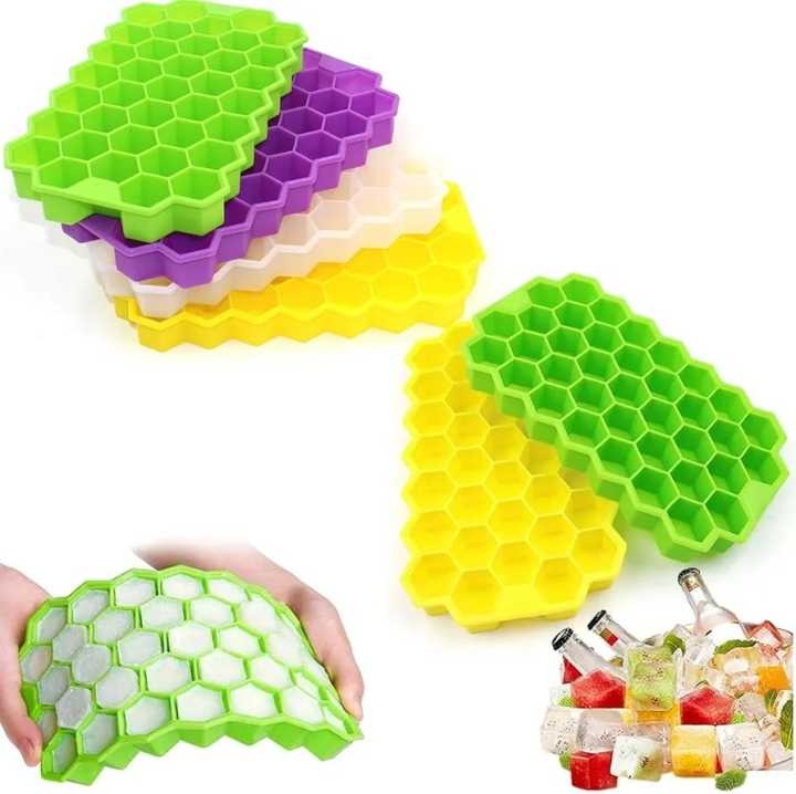 Honeycomb Shape Ice Mold | Durable Freezer Tray With Cover | Random Color