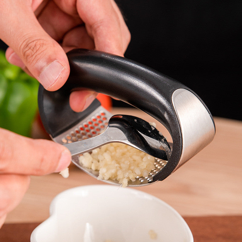 Garlic Press Rocker - Stainless Steel Garlic Press, Versatile Garlic Crusher, Easy to Use and Store Garlic Mincer – Effortless Cleanup and Dish Safe Garlic Grater(random color)